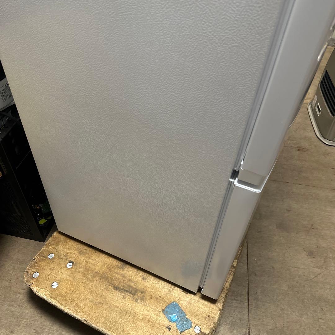 TOSHIBA シルバー 2ドア冷蔵庫　153L GR-U15BS 2022年製