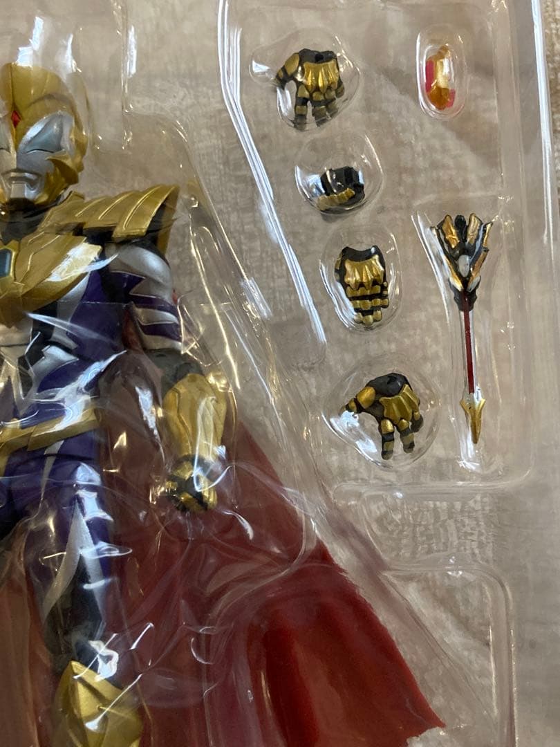 ウルトラマン　ウルトラマンジード　ロイヤルメガマスター　フィギュアアーツ