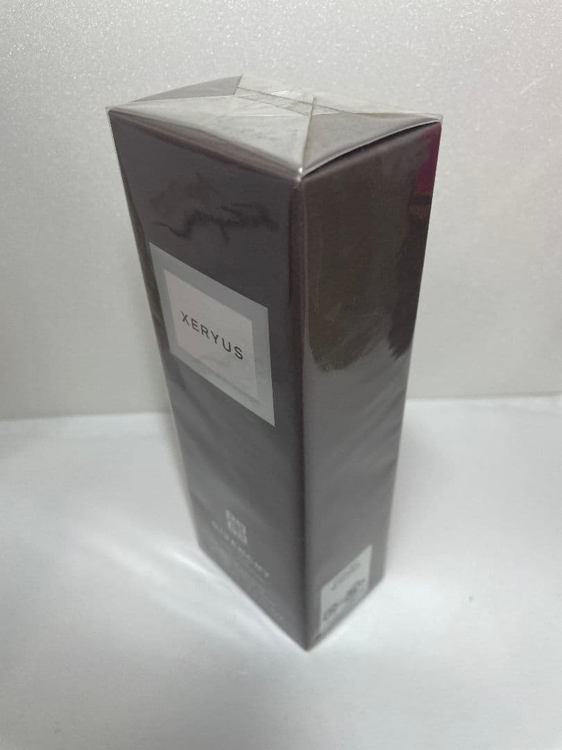 ジバンシィ　キセリュズ100ml