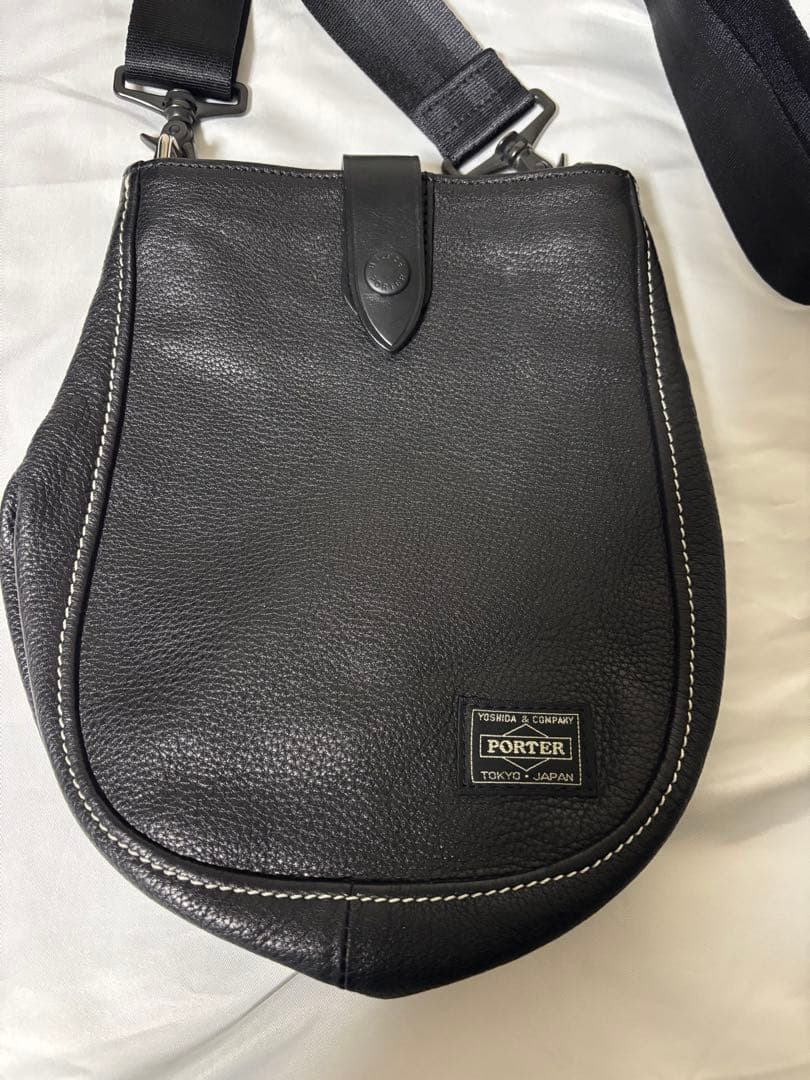 PORTER CISCOブラックレザー ショルダーバッグ L