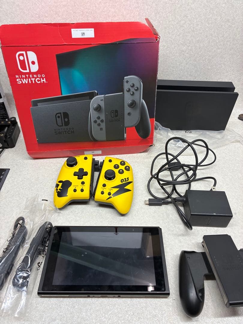 D0102）Nintendo Switch 本体と付属品セット ジャンク