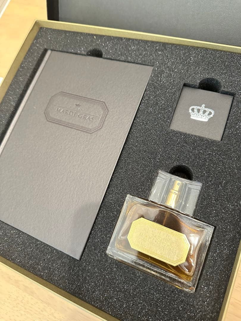 清春　黒夢　MARDIGRAS 詩集　SADS ネックレス　香水