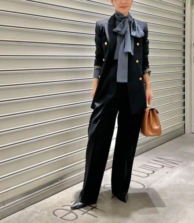 【美品】Whim Gazette 　ウィムガゼット　ボウタイシャツ　ボウブラウス