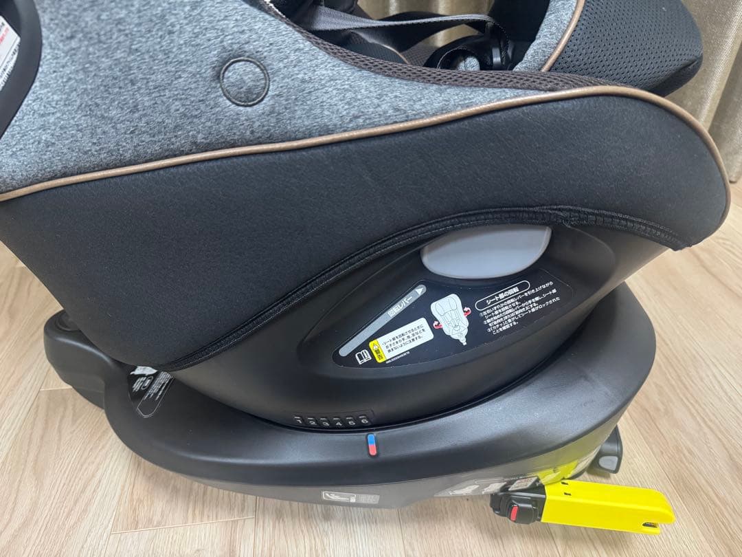 【美品】Aprica アップリカ クルリラプロテクト ISOFIX