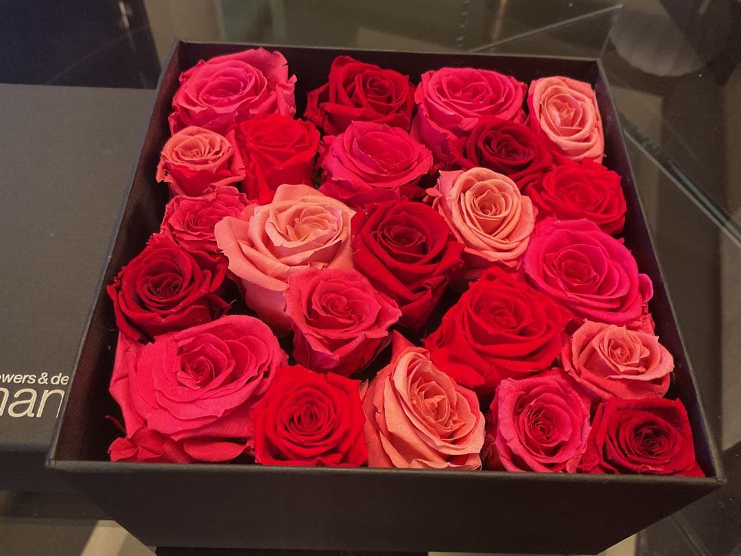 美品　大きいサイズ　ニコライバーグマン プリザーブドフラワー レッドローズ　薔薇