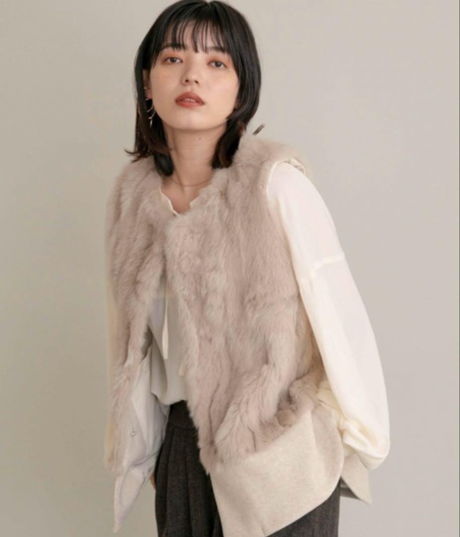 エイミーロウ 美品 ラビットファーベスト ベージュ