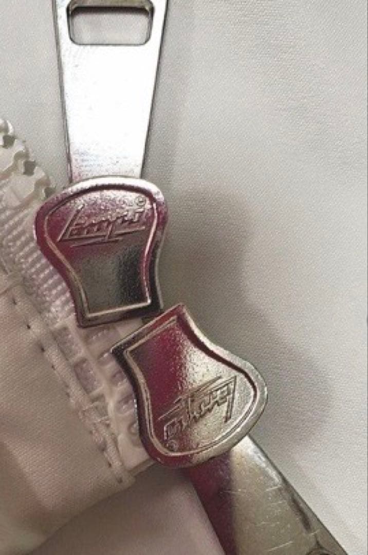 MONCLER 22s オールホワイト ナイロンジャケットブルゾン(売りつくし)