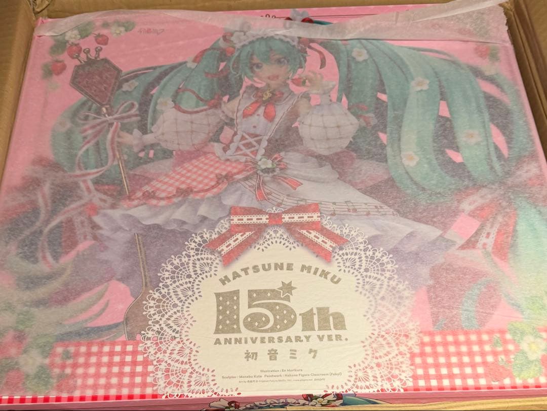 新品　初音ミク 15th Anniversary Ver. 1/7 フィギュア