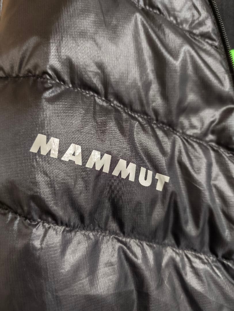 クリーニング済み MAMMUT マムート リバーシブルダウンジャケット ブラック