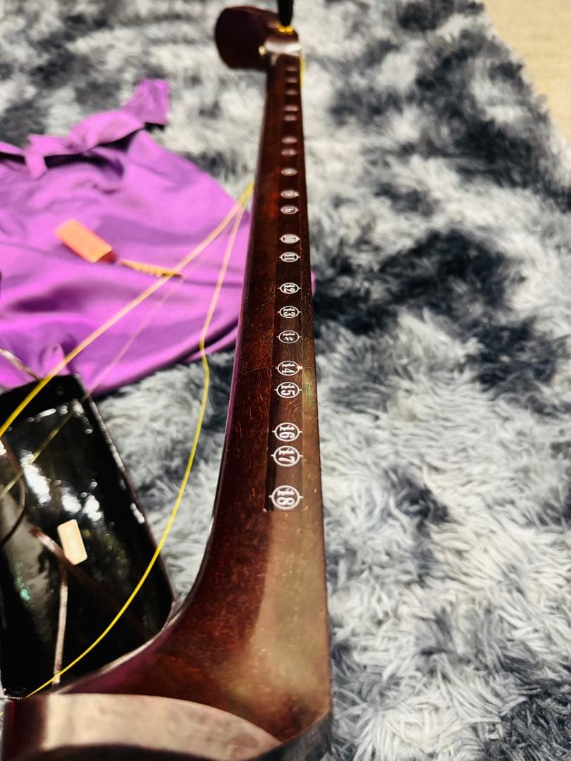 津軽三味線 黒檀糸巻 紅木 東さわり GP22 ハードケース付き 棹幅3cm