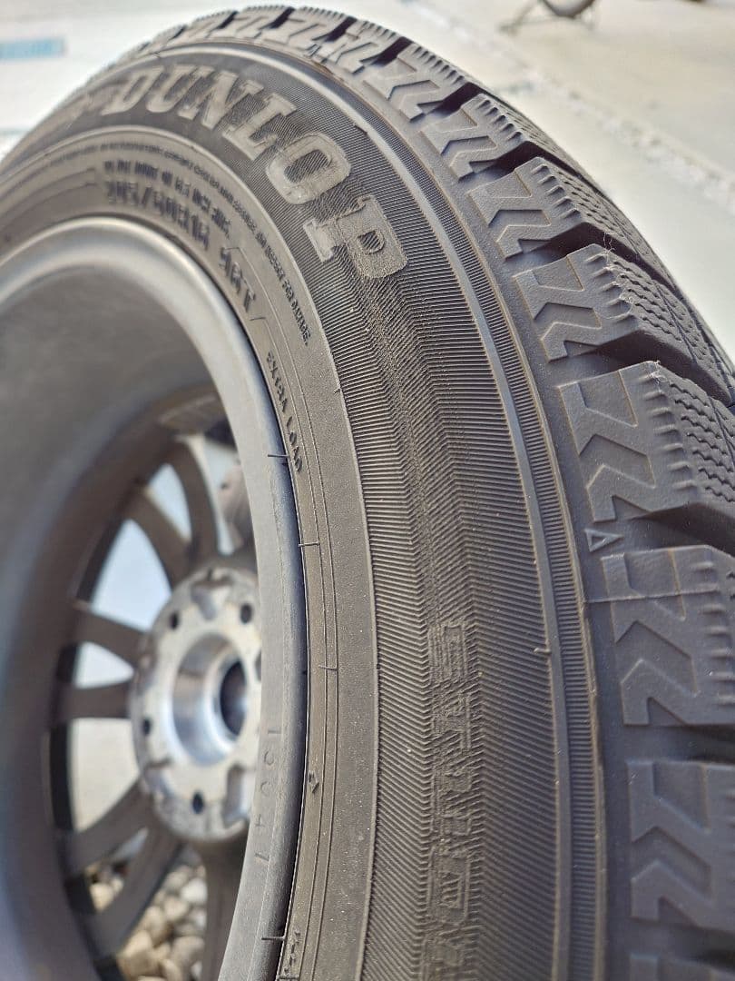 りんご　WINTERMAX 205/60R16 スタッドレスタイヤセット