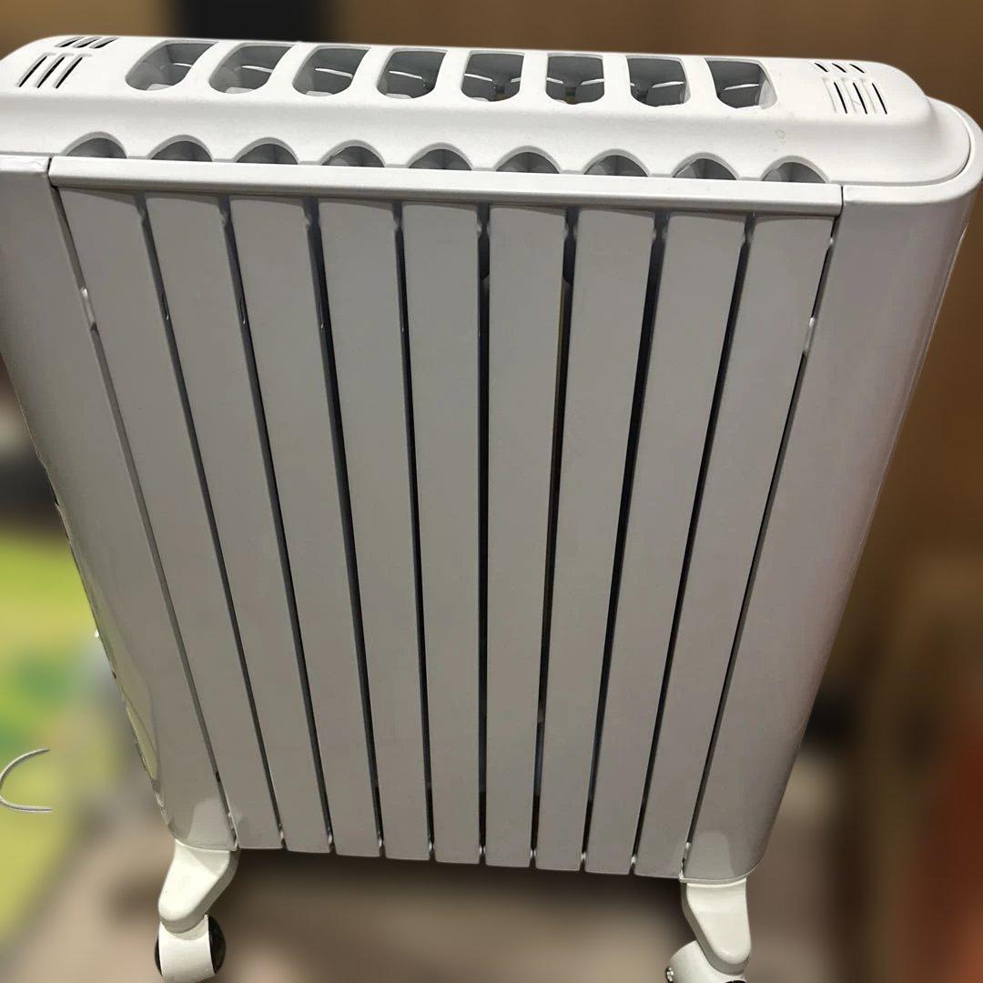 オイルヒーター　デロンギ　ユニカルドヒーター