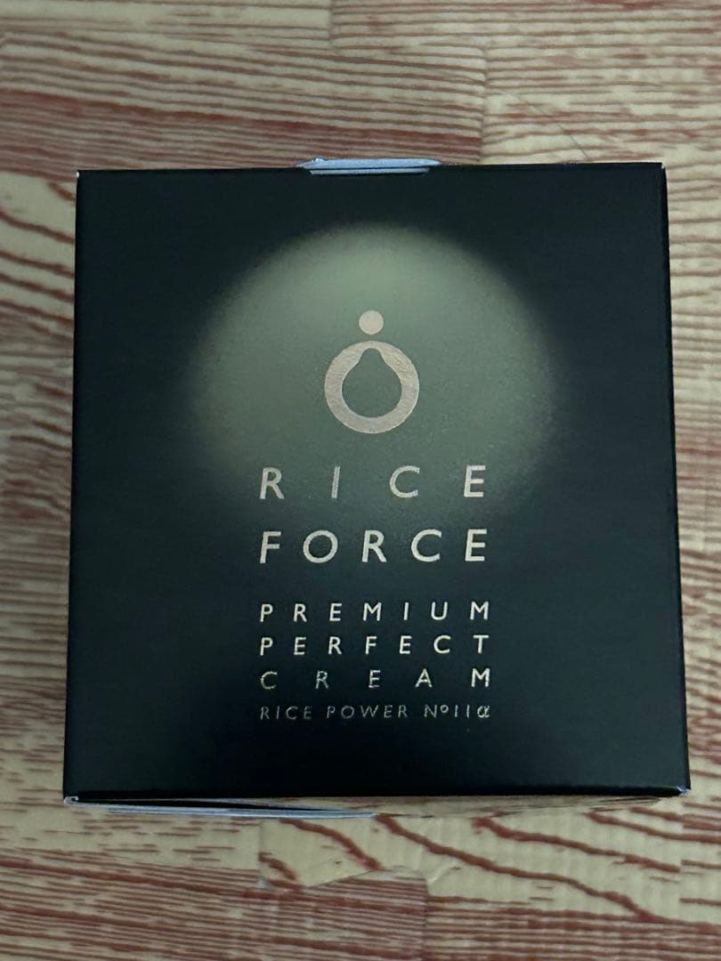RICE FORCE プレミアムパーフェクトエッセンス & クリーム