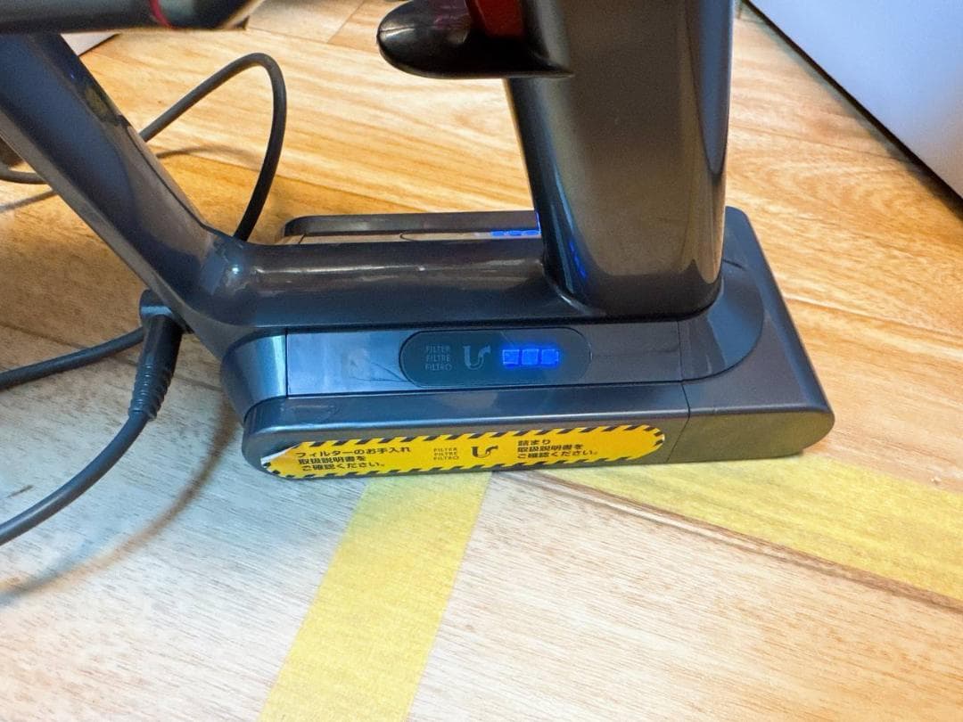 【分解洗浄済】310-ダイソン dyson v10 sv12 掃除機 作動品