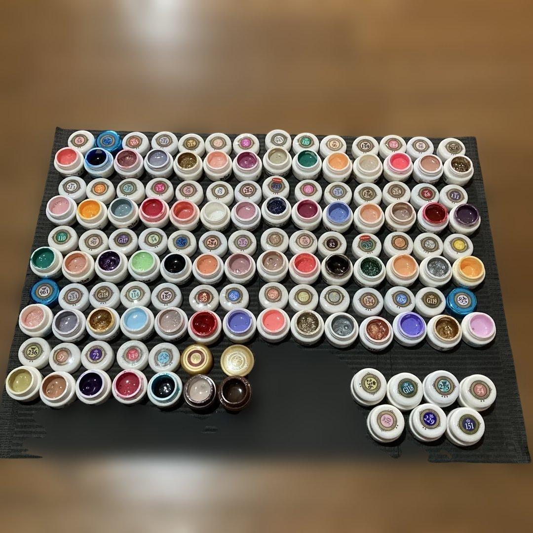 ネイル　ジェル　ベトロ　70個セット　まとめ売り①