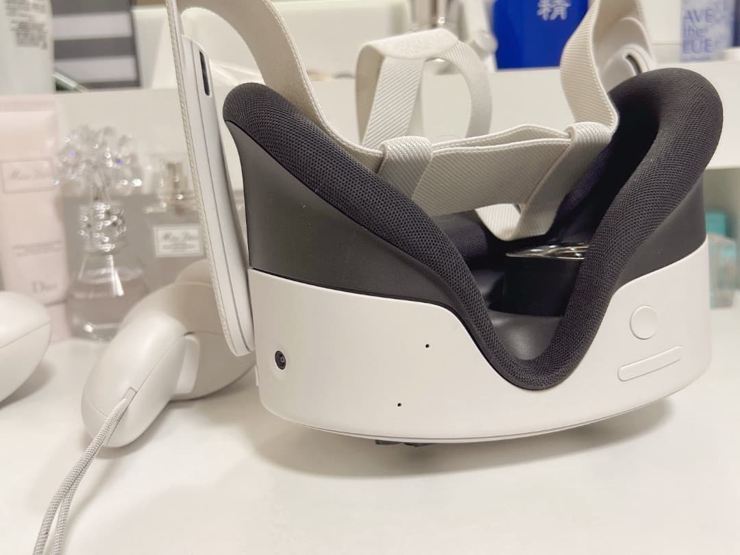  Quest 3S 128GB VRヘッドセット コントローラー付き