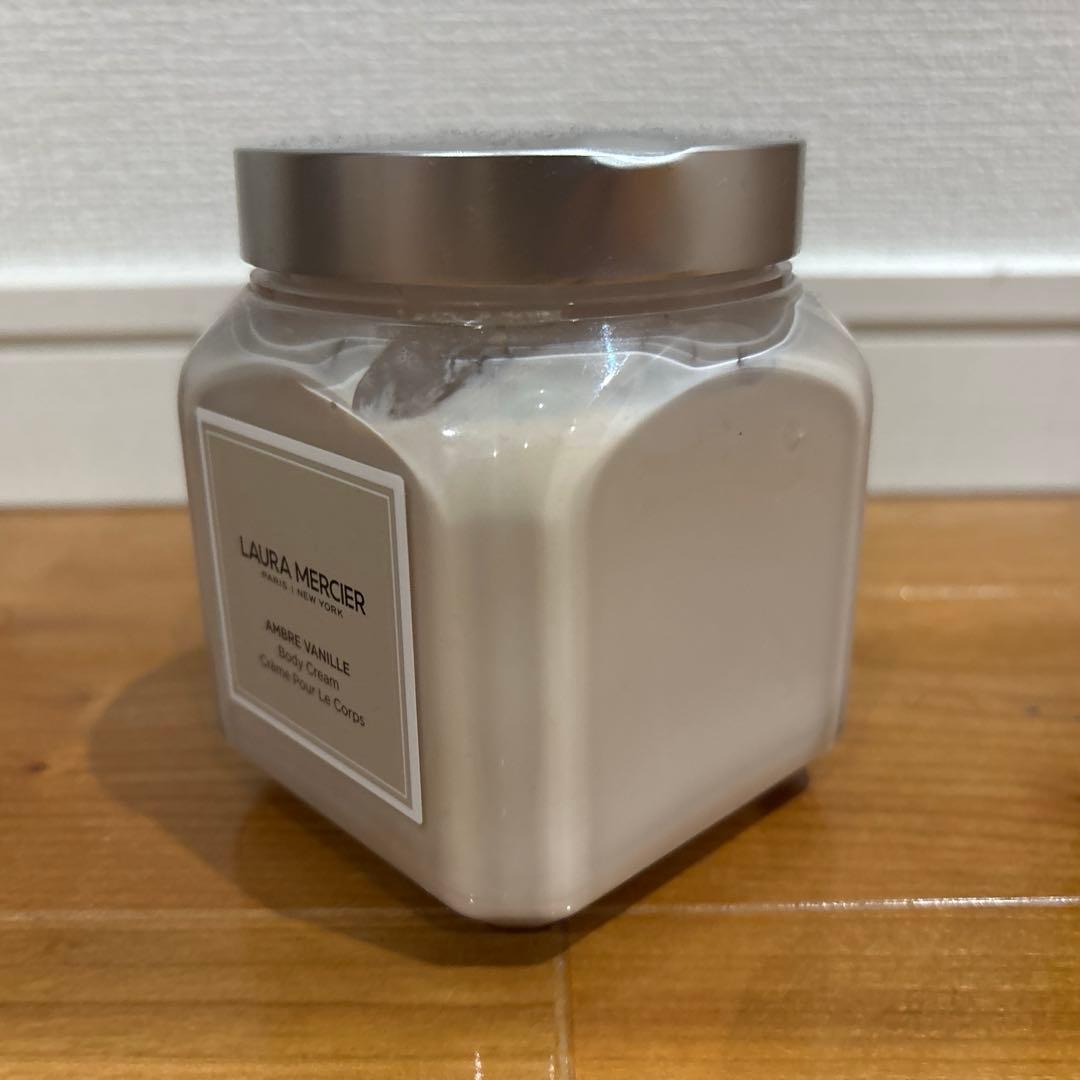 LAURA MERCIER アンバーバニラ ボディクリーム 300g