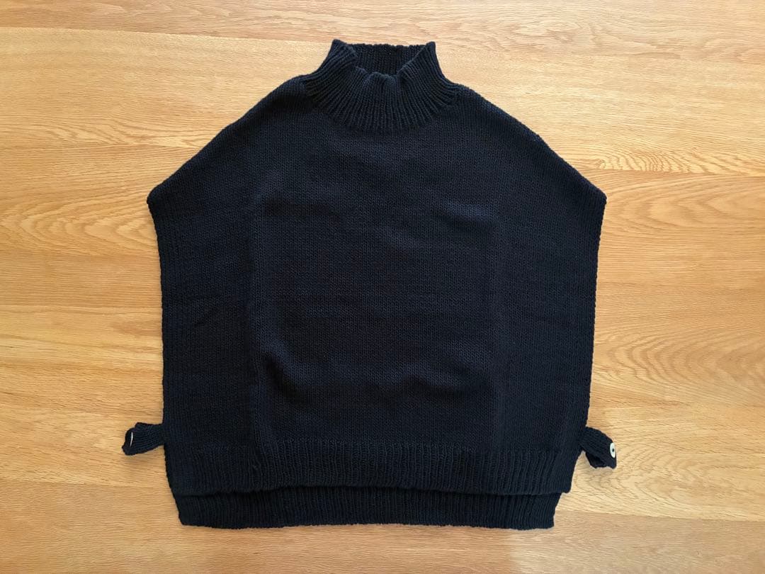 【新品試着のみ】utilite ペルーニットベスト　黒