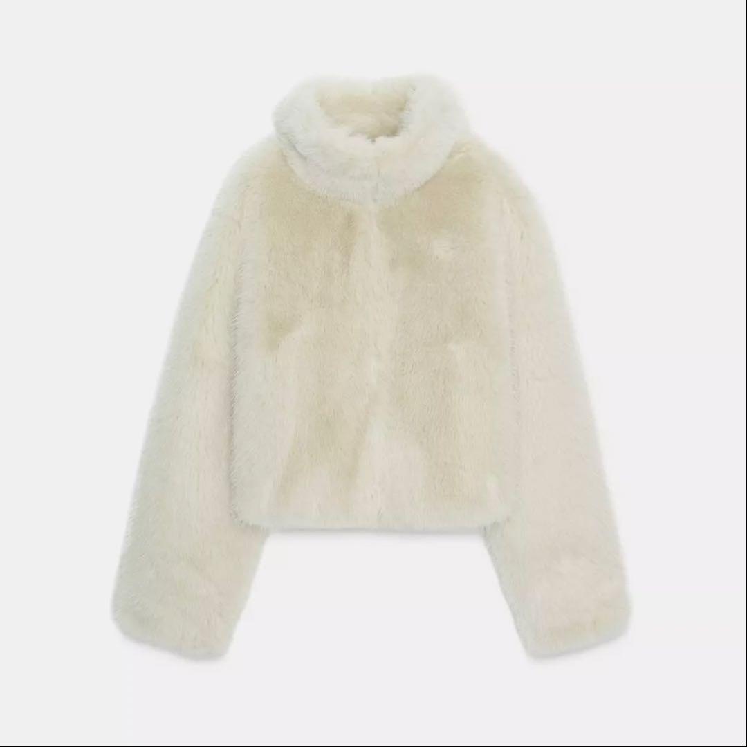 ZARA ショートフェイクファーコート