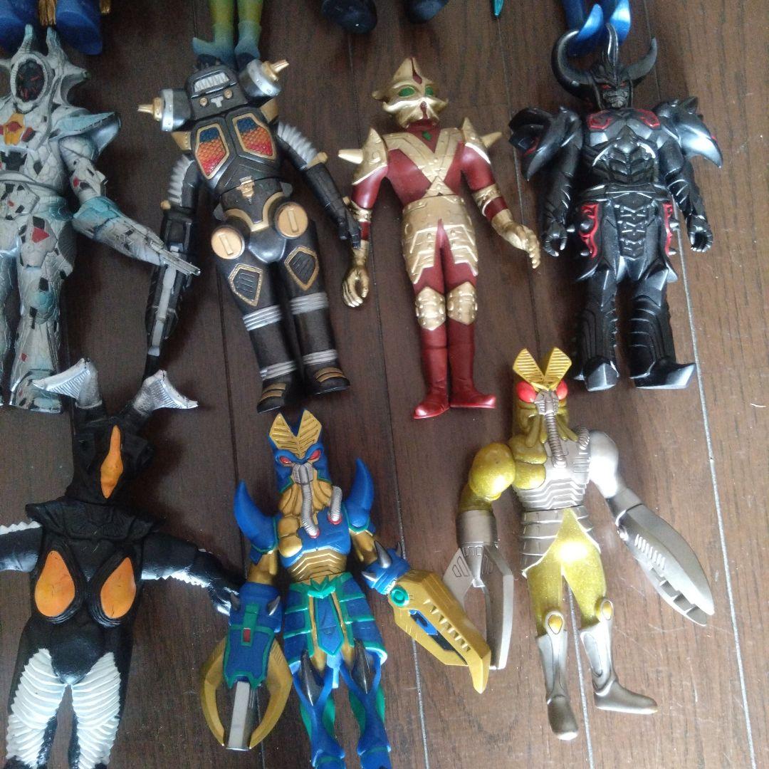 ウルトラマンと怪獣フィギュアセット 全54体
