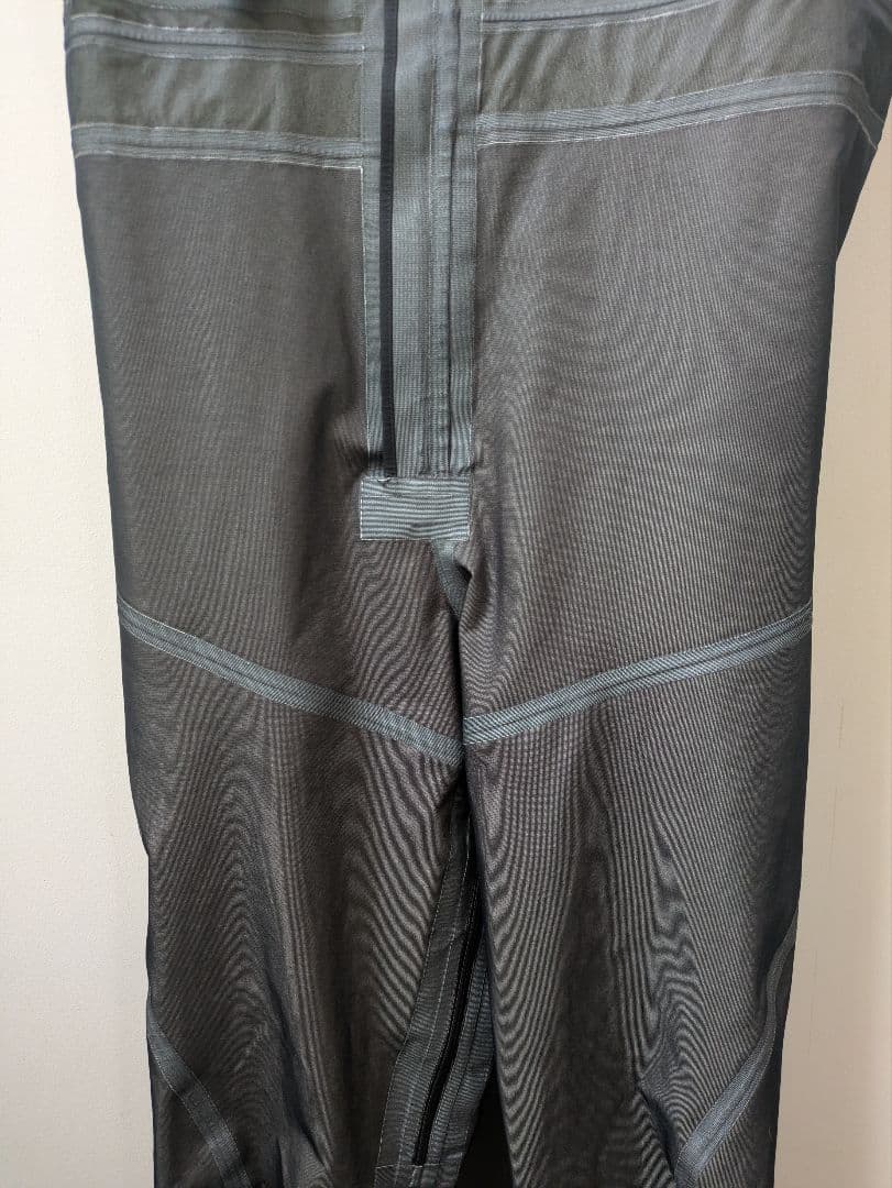 GOLDWIN　GORE-TEX3L（3レイヤー）ビブパンツ　Mサイズ