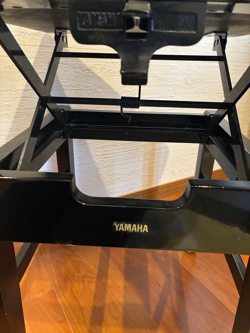 ピアノ昇降椅子　トムソン椅子　YAMAHA