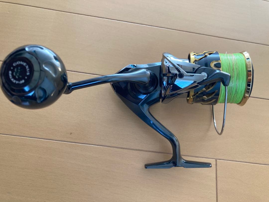 20ツインパワー4000XG スピニングリール