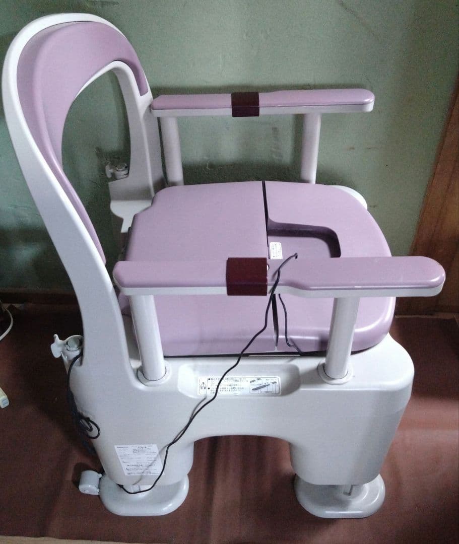 パナソニック　ポータブルトイレ　ラフィーネ　PN-L30211