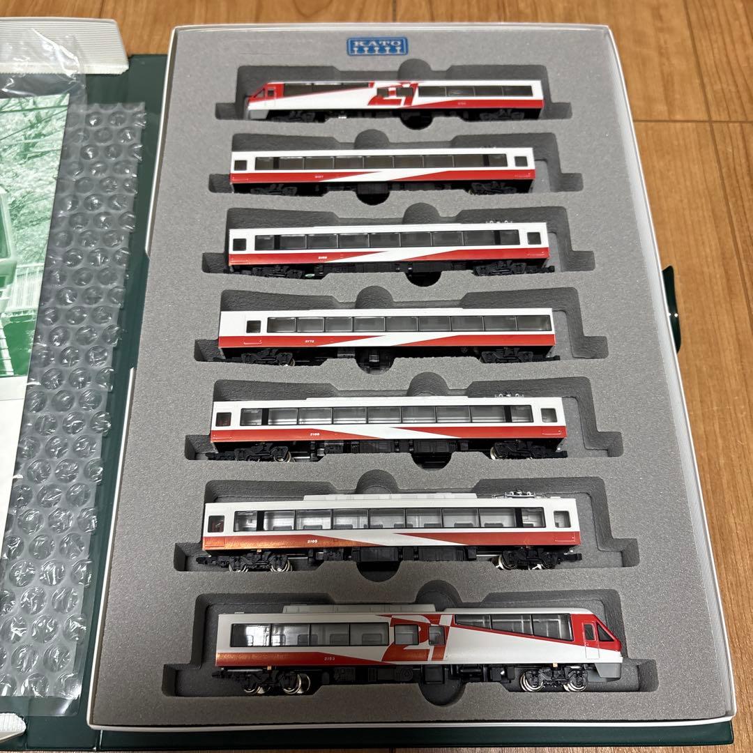 KATO 10-150 伊豆急2100系　リゾート21