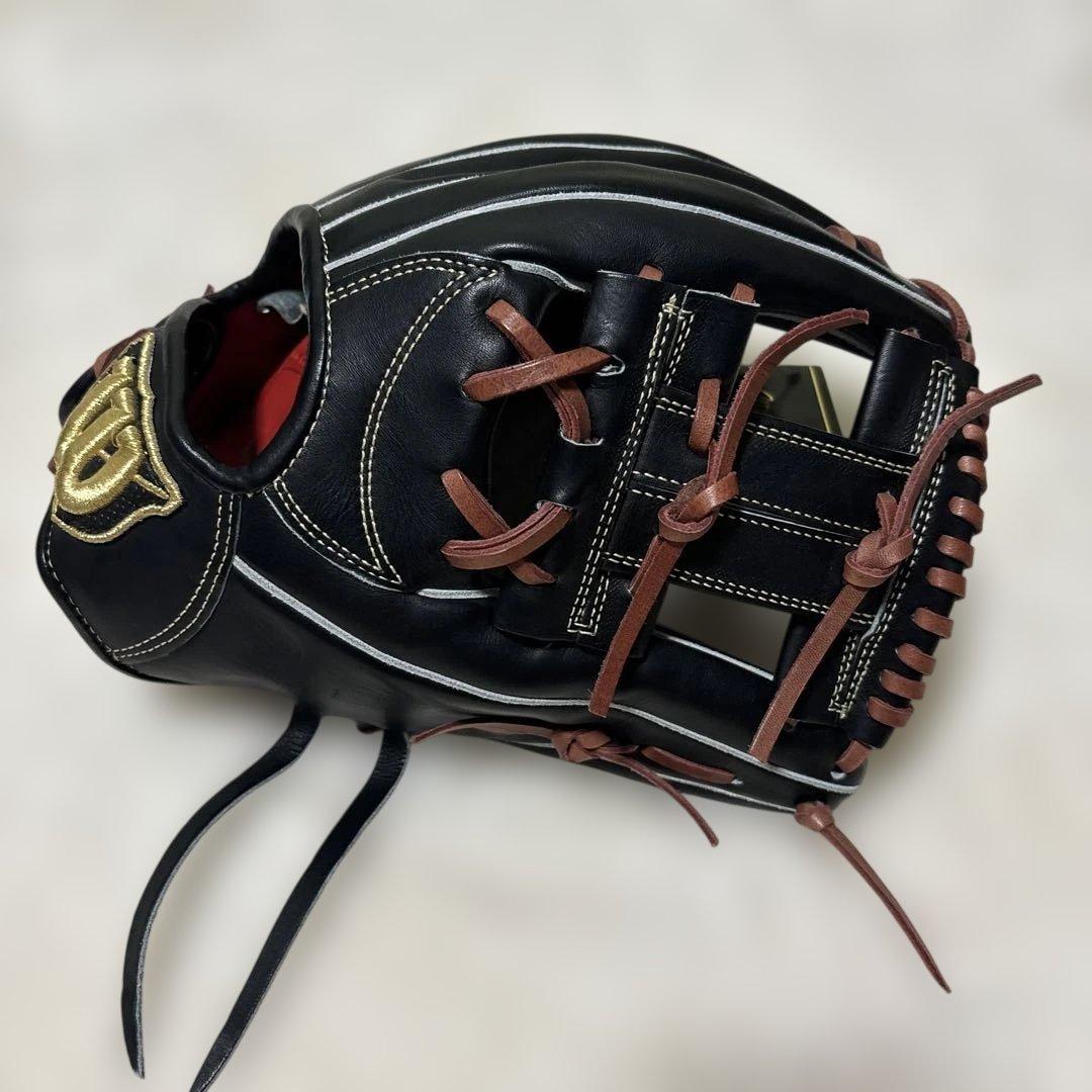 定価税込66000円！ウィルソン　硬式　内野手用　グローブ新品未使用　袋付き