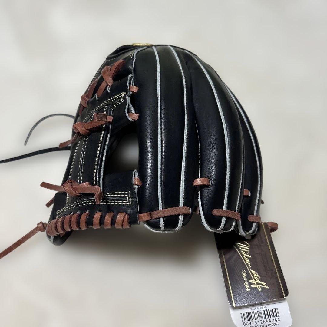 定価税込66000円！ウィルソン　硬式　内野手用　グローブ新品未使用　袋付き