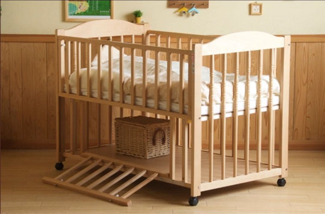 最終お値下げ！ベビーベッド 石崎家具 エリーゼ【B品】