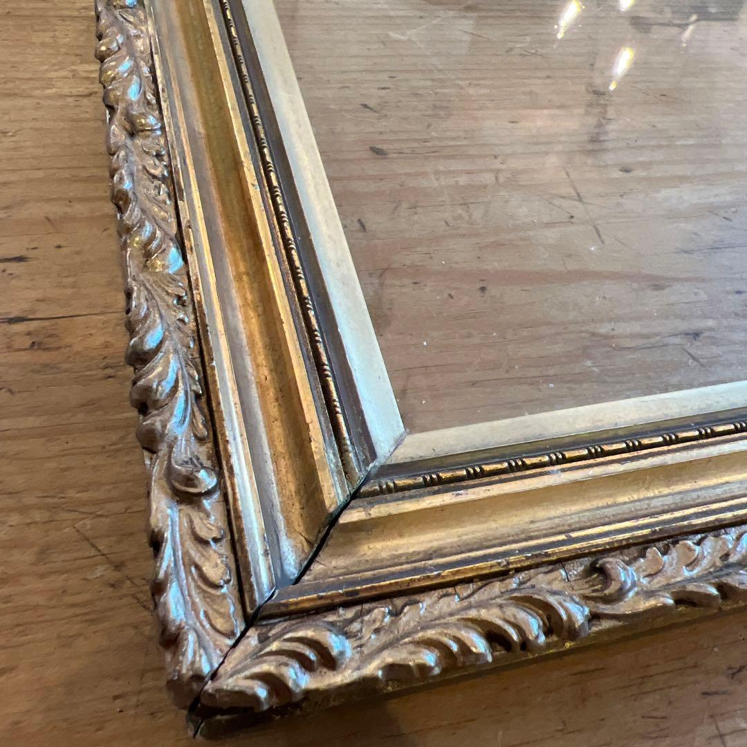英国アンティーク装飾的金色フレーム（ガラス付き）