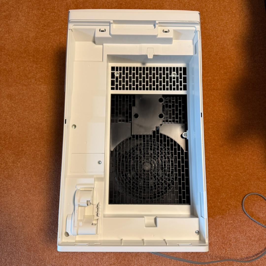 空気清浄機・イオン発生器 SHARP KI-PX75-W