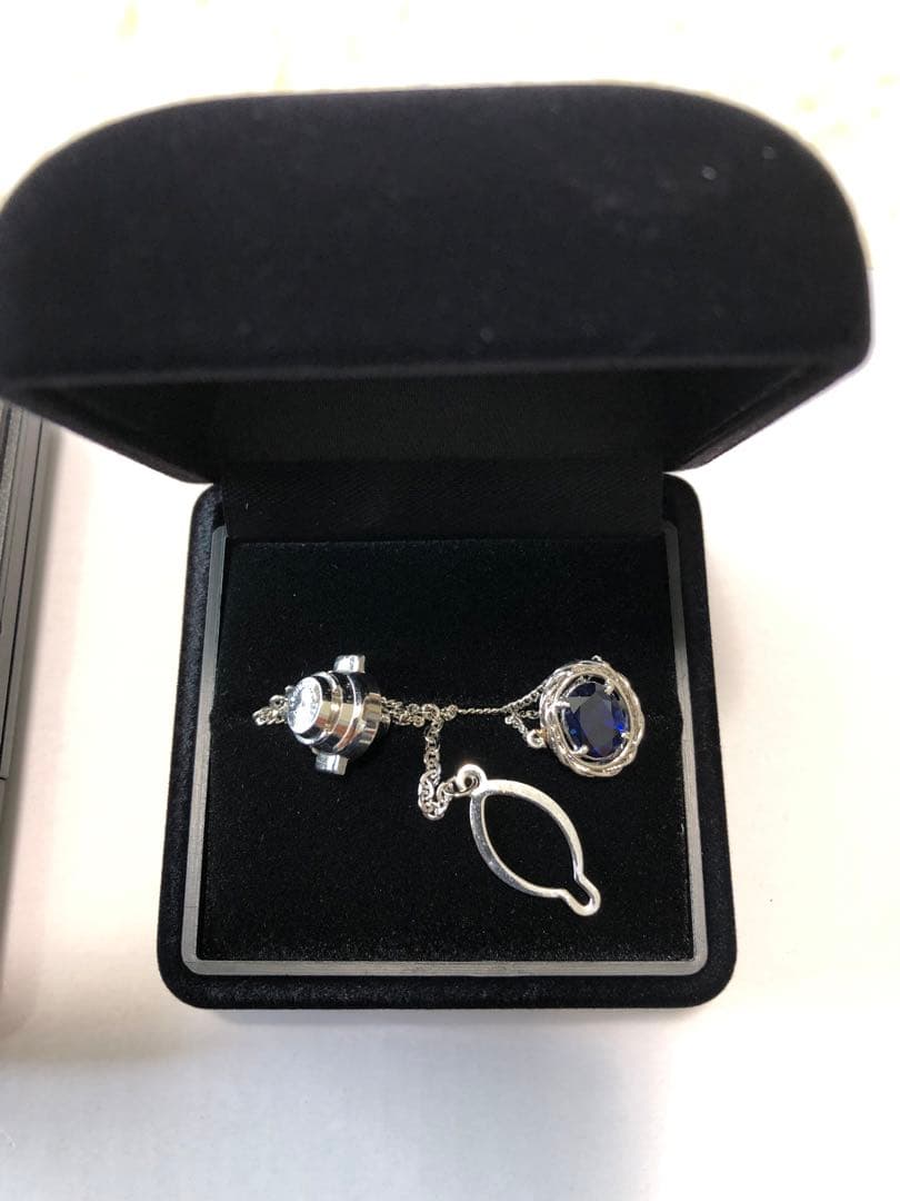 ね*え様 最高級！PT900/1.47ctサファイアタイピン！完全売り切り300