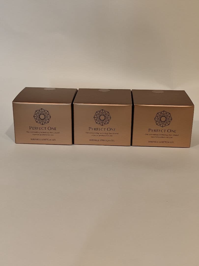 パーフェクトワン　薬用リンクルストレッチジェル 50g 3個セット