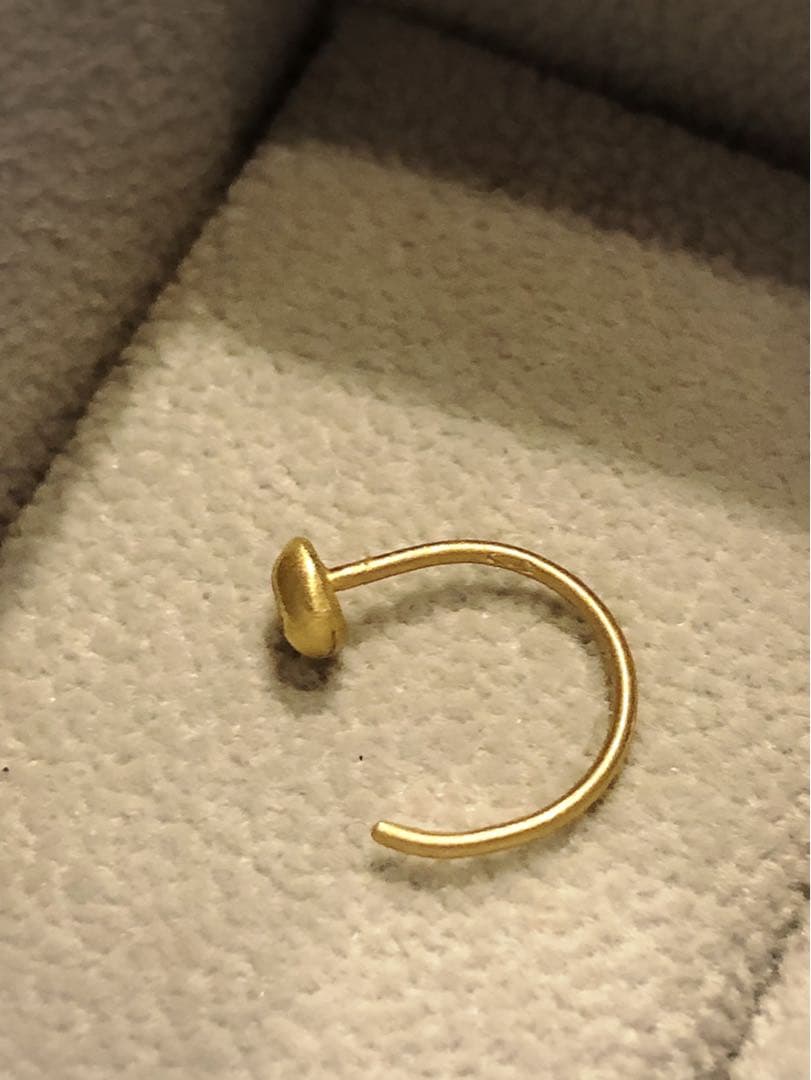 blanc iris ブランイリス 18kYG ダイヤモンドピアス