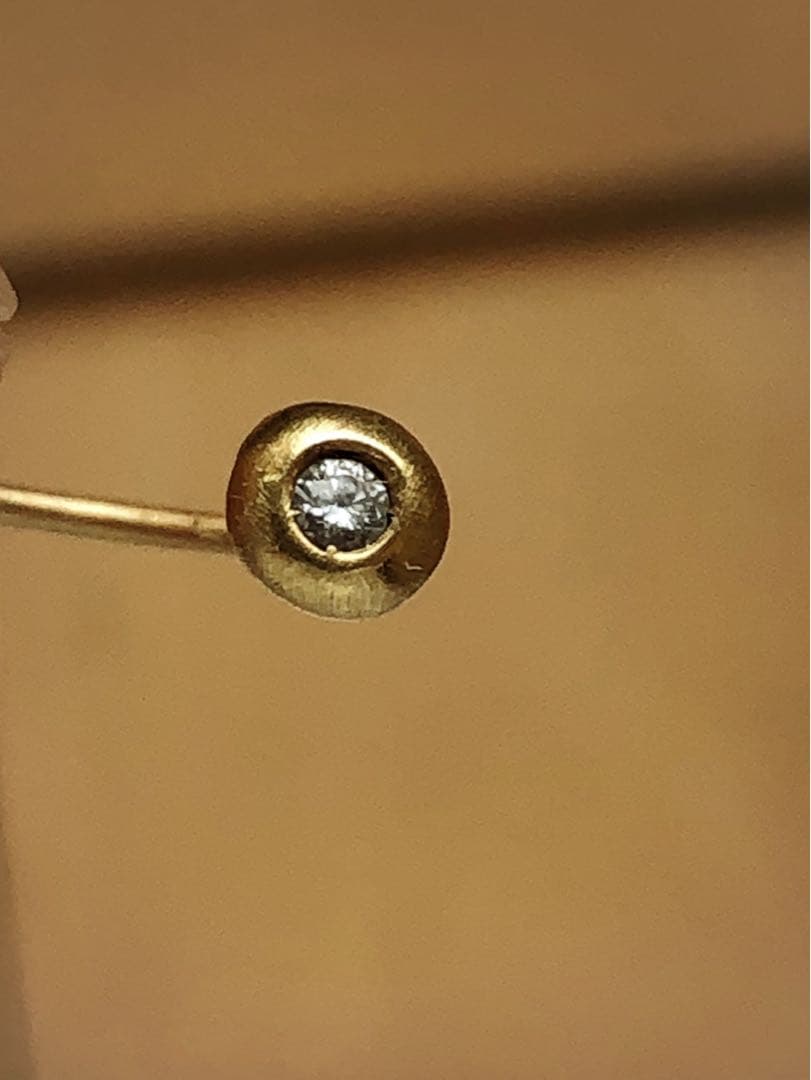 blanc iris ブランイリス 18kYG ダイヤモンドピアス