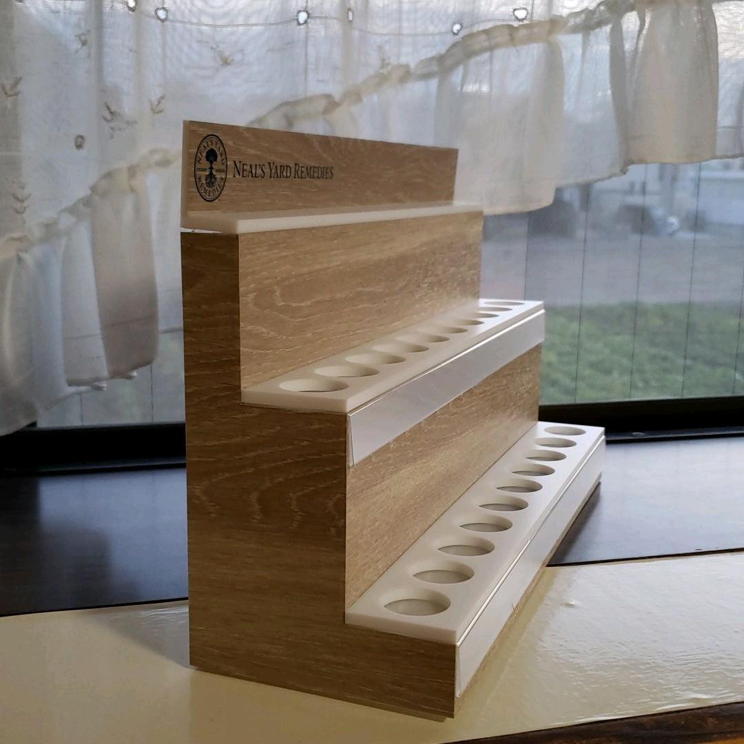 エッセンシャルオイル什器 (20本用) ニールズヤード