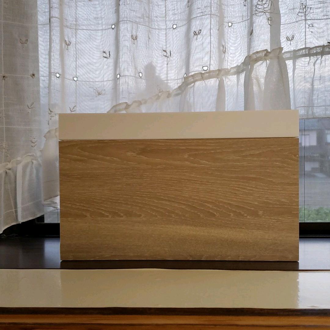 エッセンシャルオイル什器 (20本用) ニールズヤード