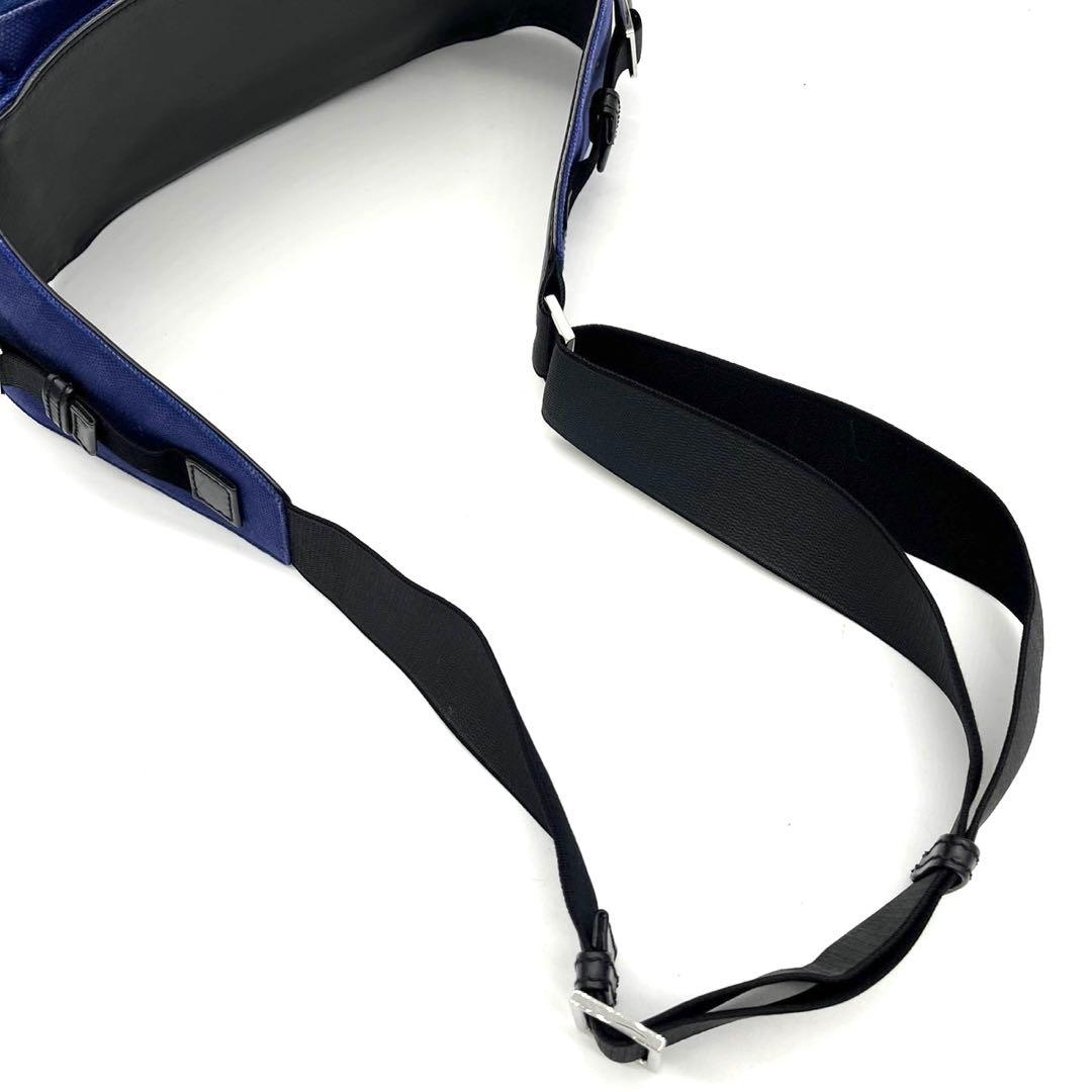 【希少 極美品】バレンシアガ ネオリフト ボディバッグ ロゴ キャンバス レザー