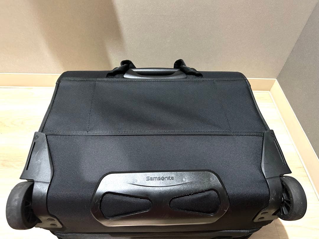 極美品サムソナイトキャリーバッグビジネススーツケース機内持ち込み可