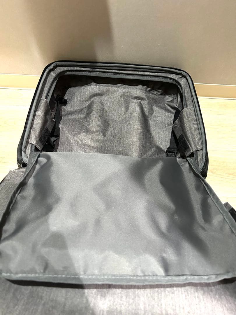 極美品サムソナイトキャリーバッグビジネススーツケース機内持ち込み可