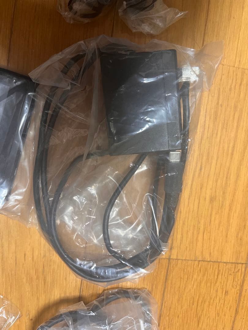 Nintendo Switch 本体 赤青ジョイコン