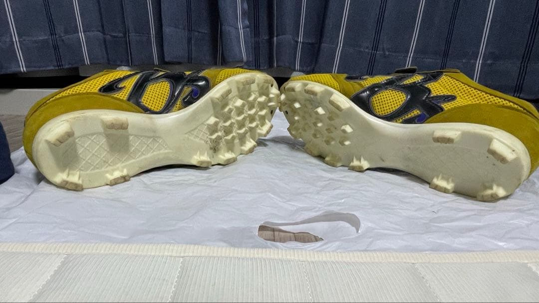 Bs 野球用オーダースパイク イエロー