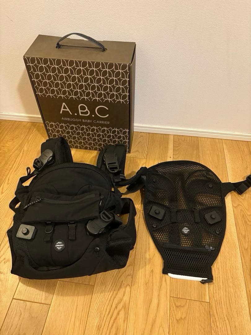 【おまけ付き】美品　AIRBUGGY 抱っこ紐 ブラック