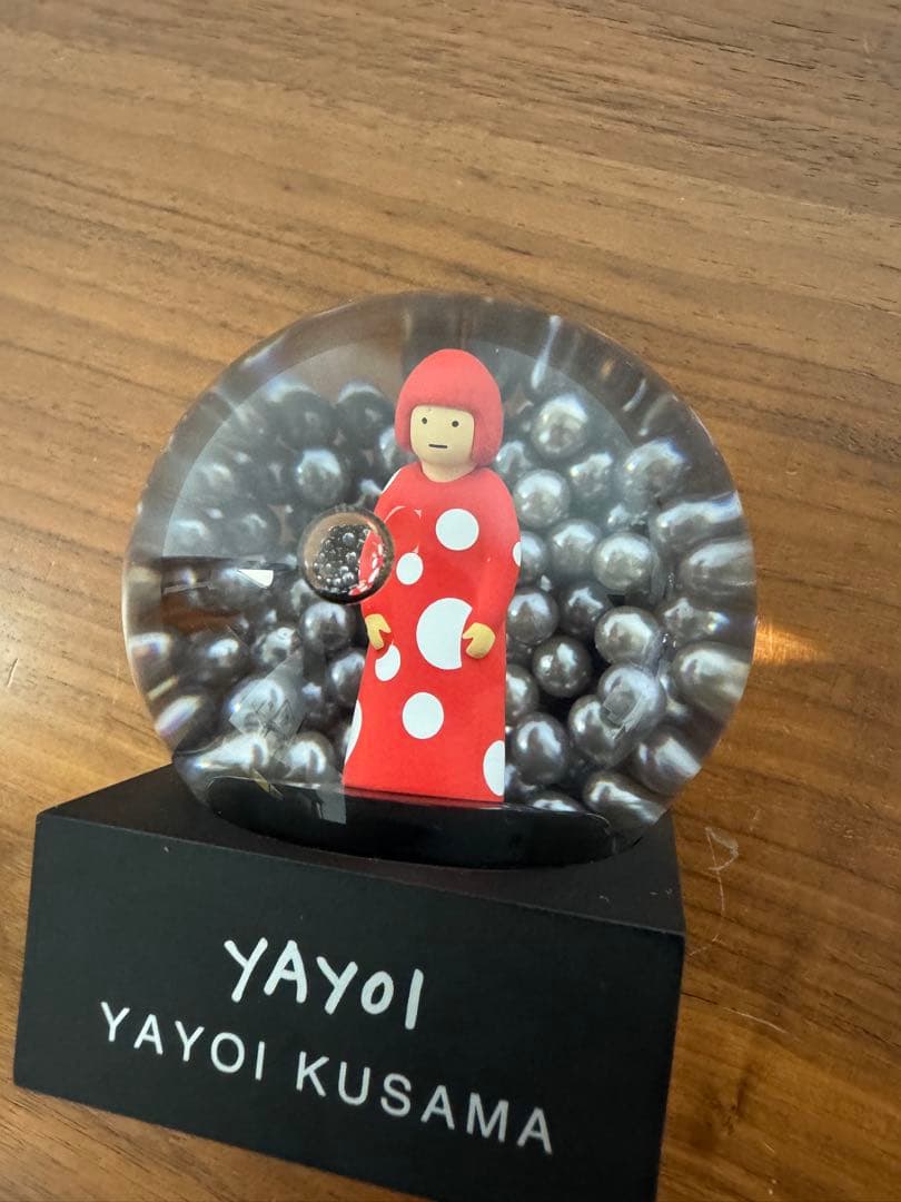 草間彌生 スノードーム（スノーグローブ）yayoi kusama