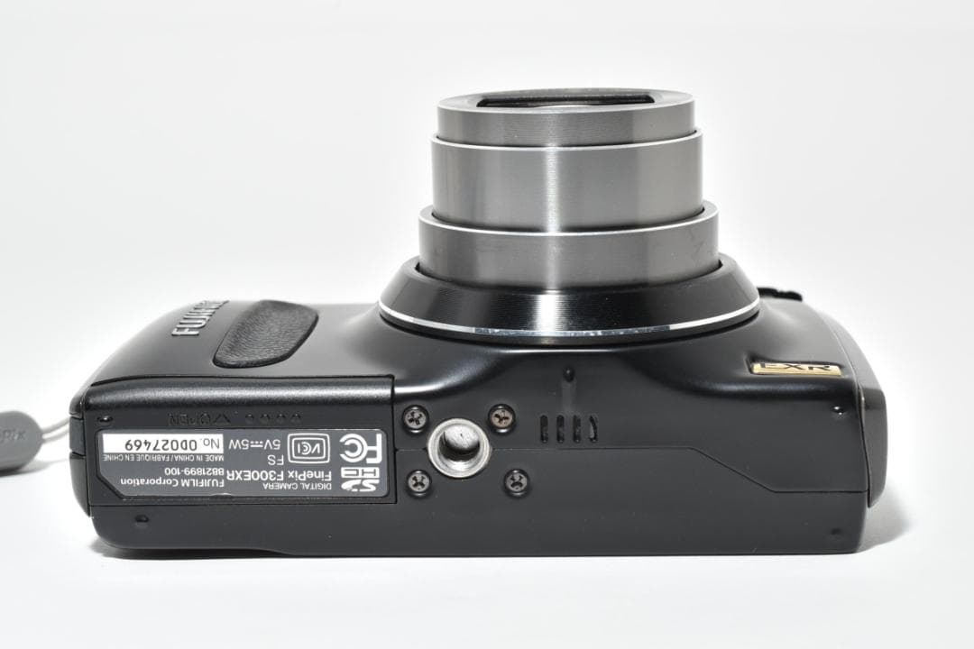 【美品】FUJIFILM FINEPIX F300EXR ブラック　動作確認済