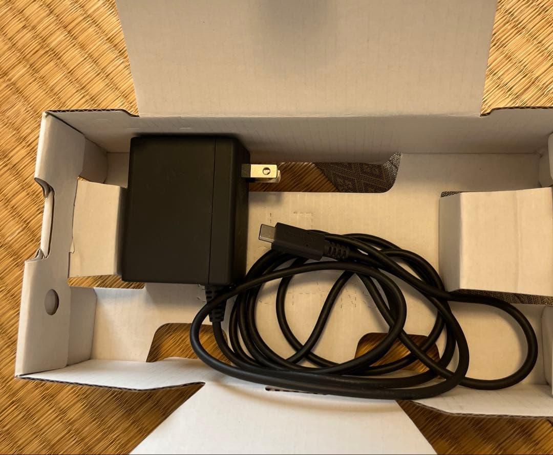 Nintendo Switch Lite イエロー　専用フリップカバー付き