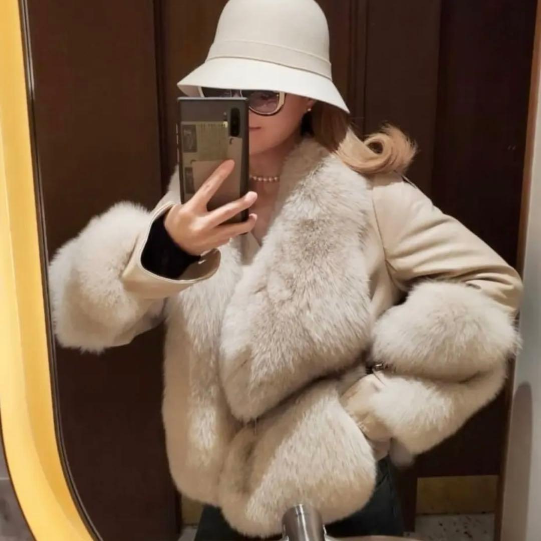 ほぼ未使用 リアル フォックスファー フォックス100% ファーコート 牛革